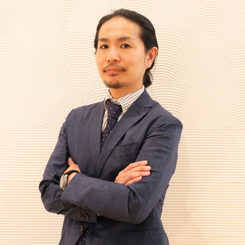 設計　谷川 正人