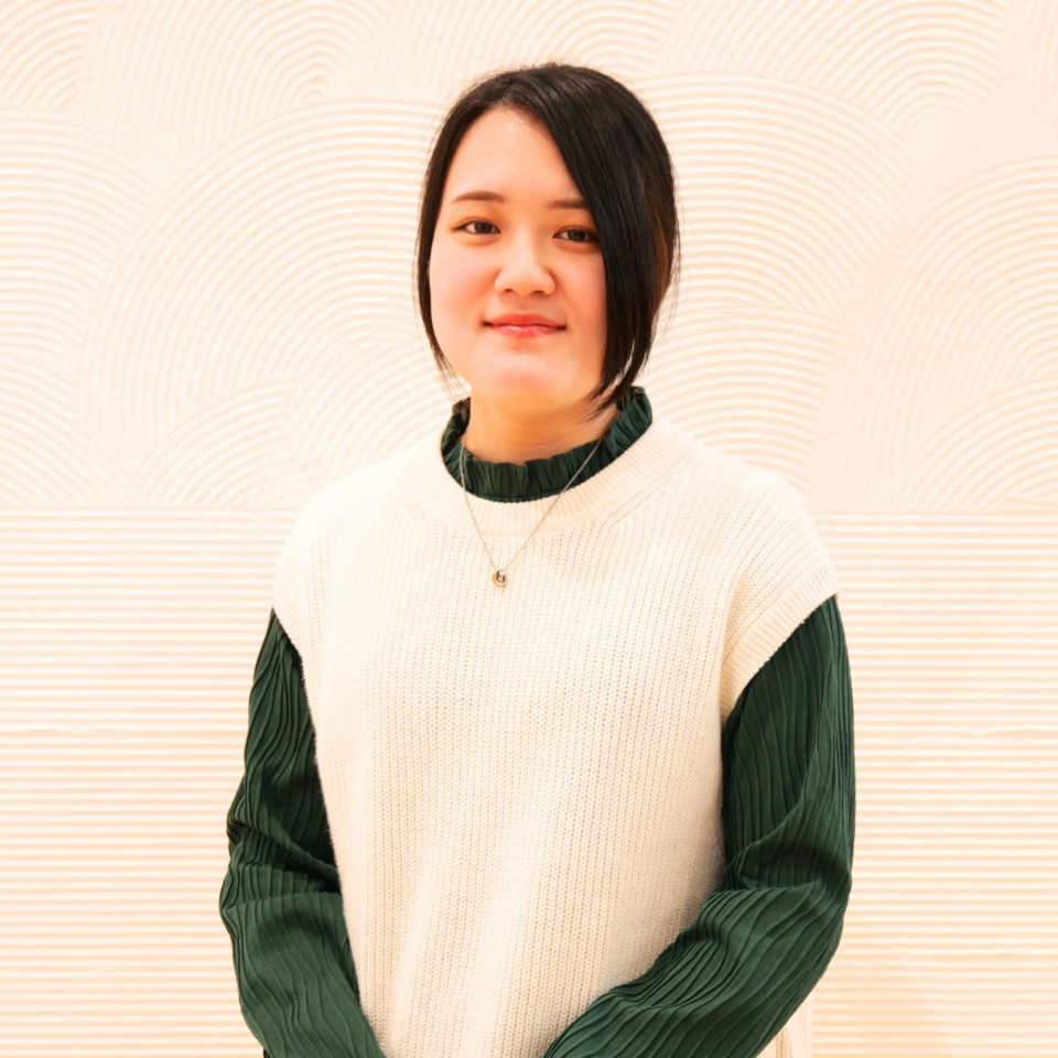 新入社員　岡 玲